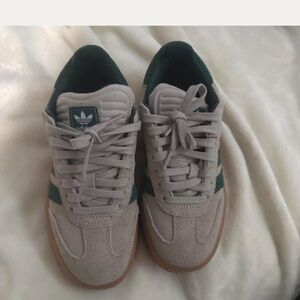 adidas Men’s Light Gray Suede Sneakers with Green Accents